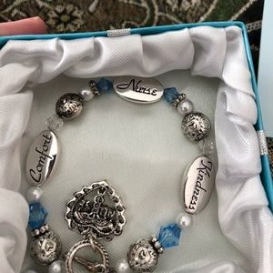 Beaded bracelet honoring nurse